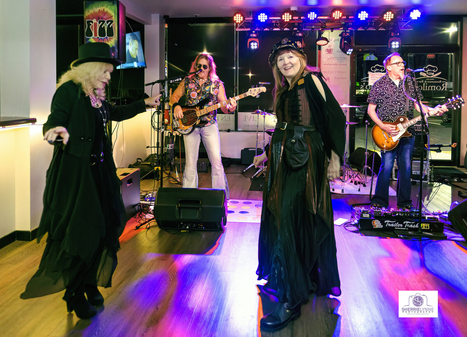 DSC_2565-Fizz_Fizz Fans copy