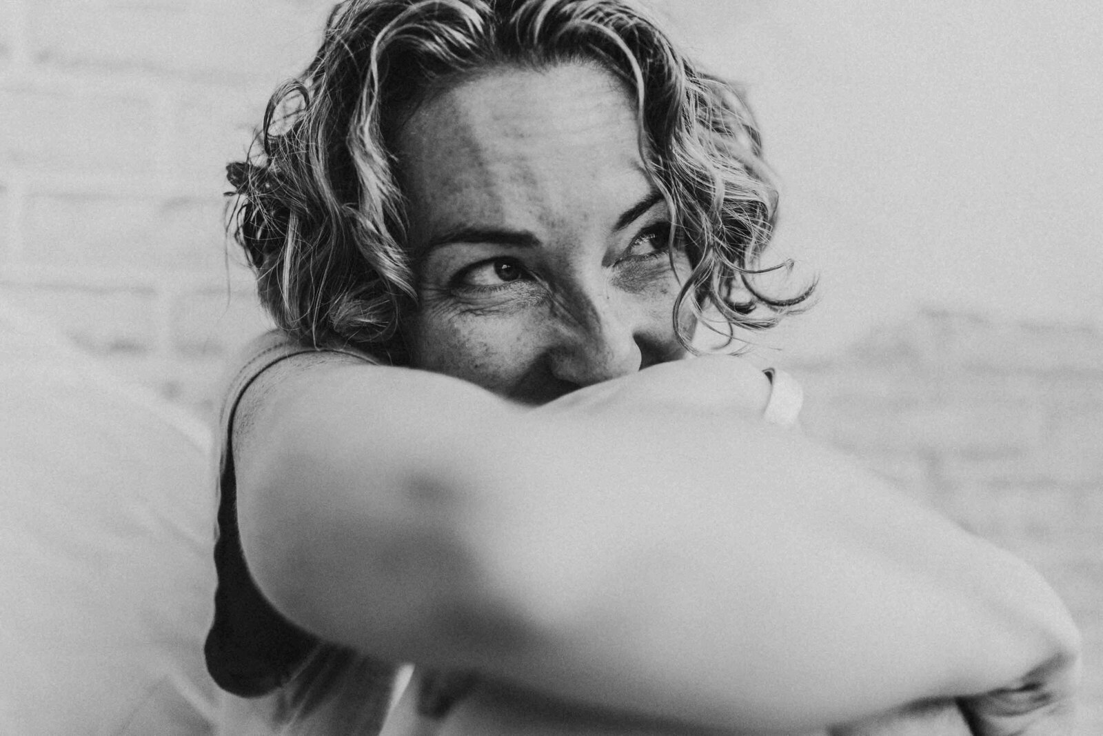 closeup black and white photo of a woman