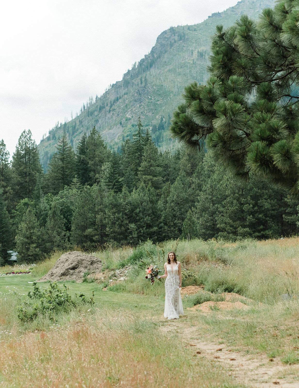 liz&matt.wedding.03snackpack.