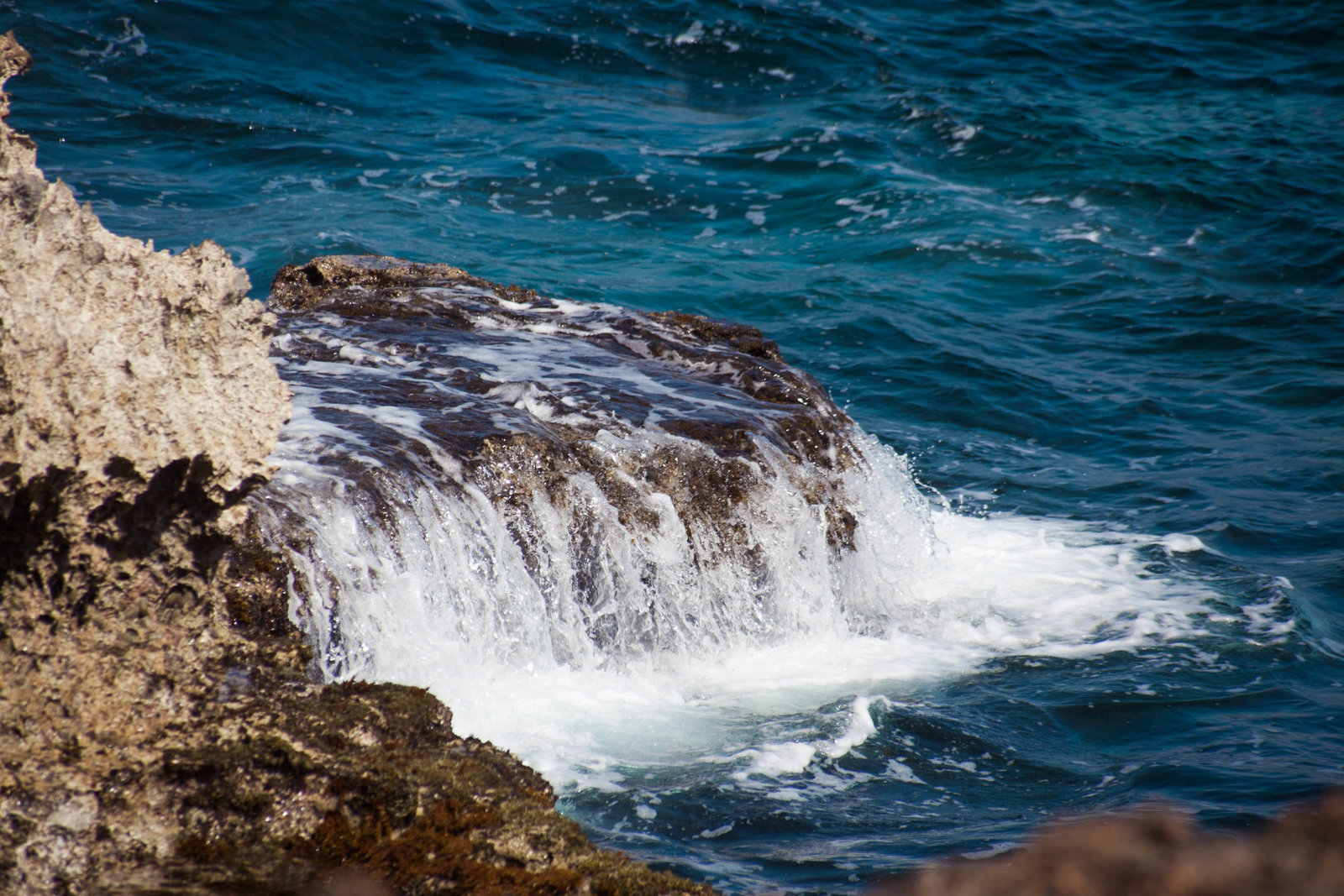 water-cliff-coast-travel-aruba-kate-timbers-photography-822