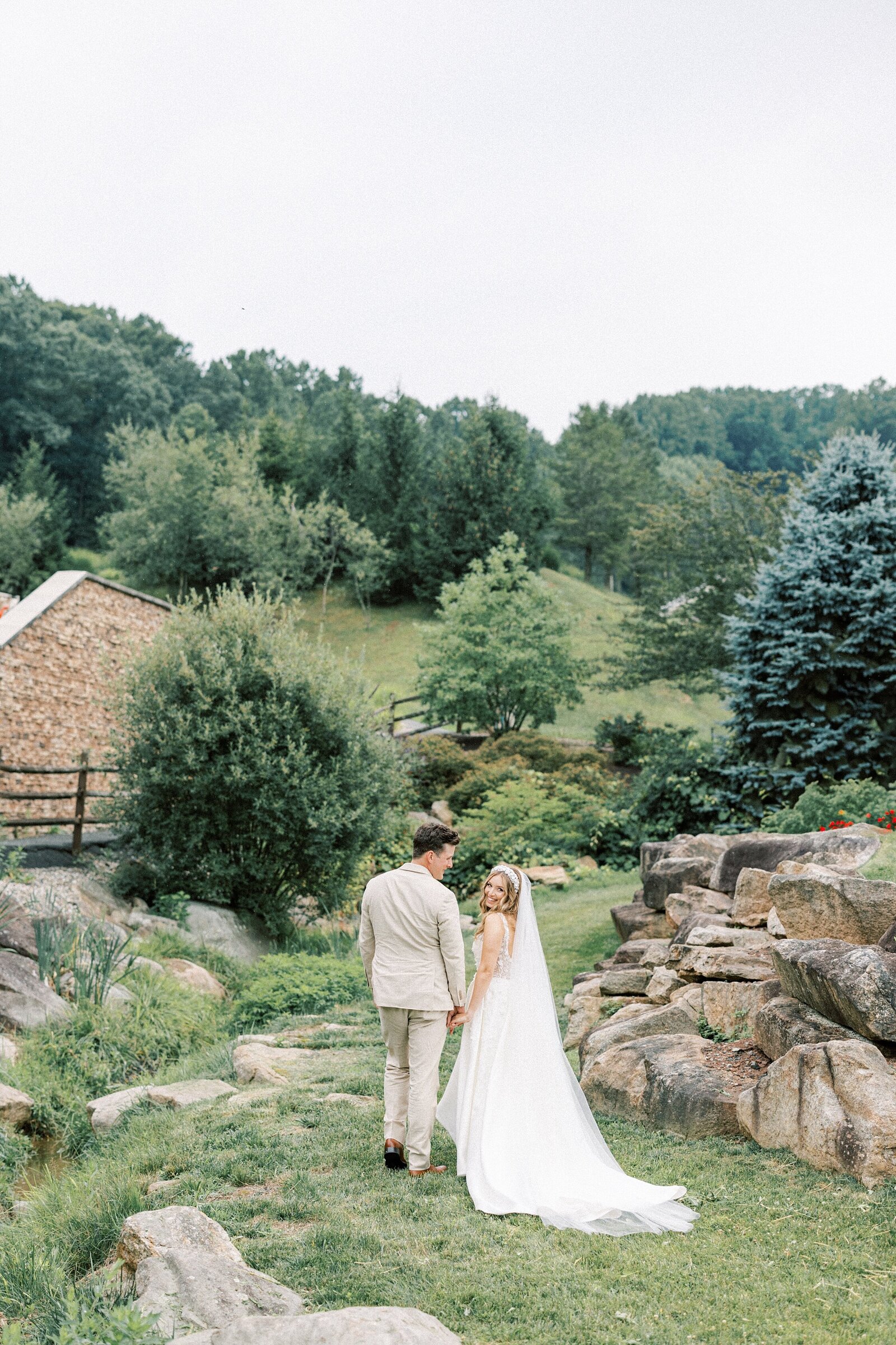 Film-Wedding-Photographer-Near-Me-SamanthaJayPhoto_0223