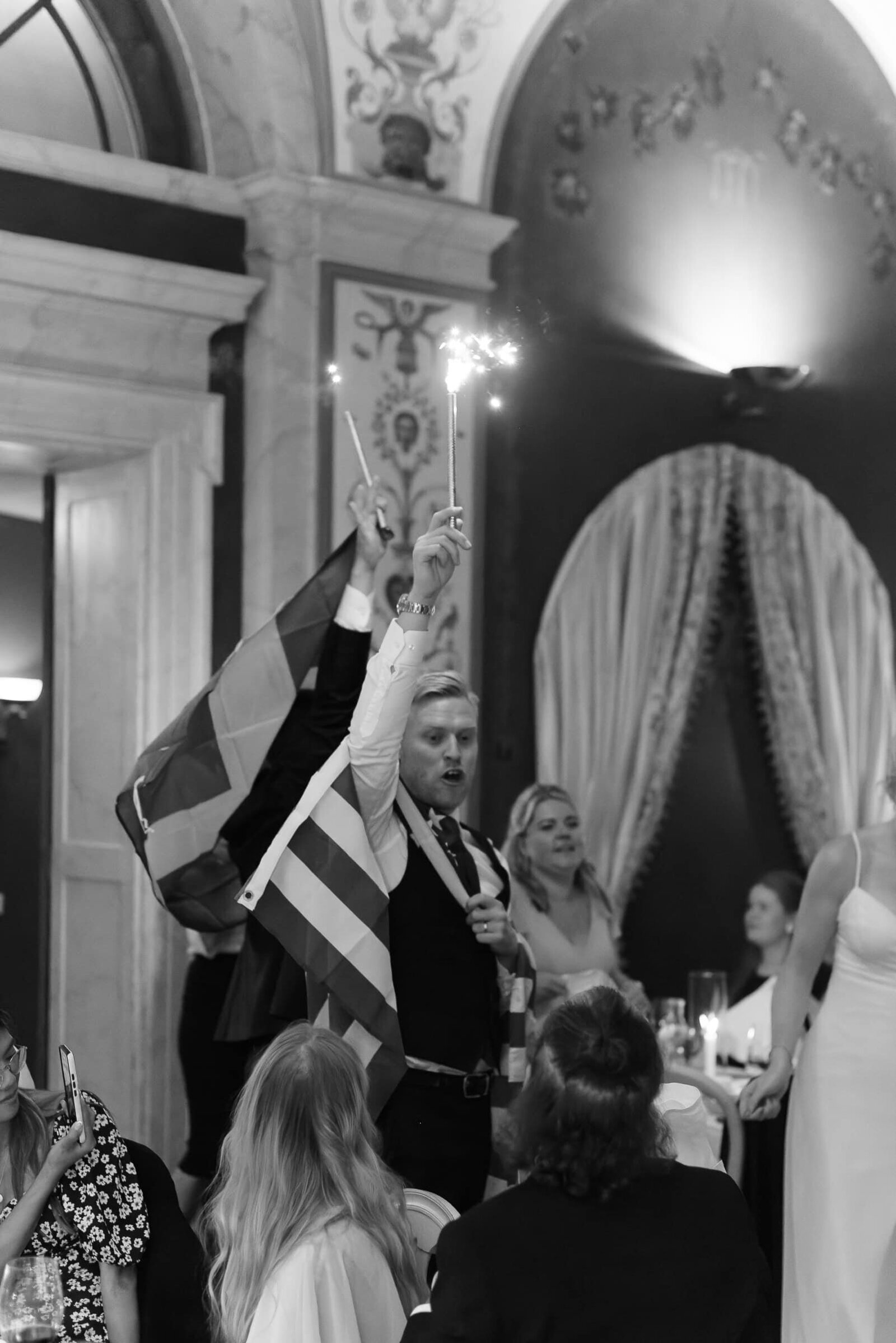 Destination Wedding Photographer Anna Lundgren in Stockholm Swedish American wedding at Ranas Slott in Roslagen Stockholm Sweden_078