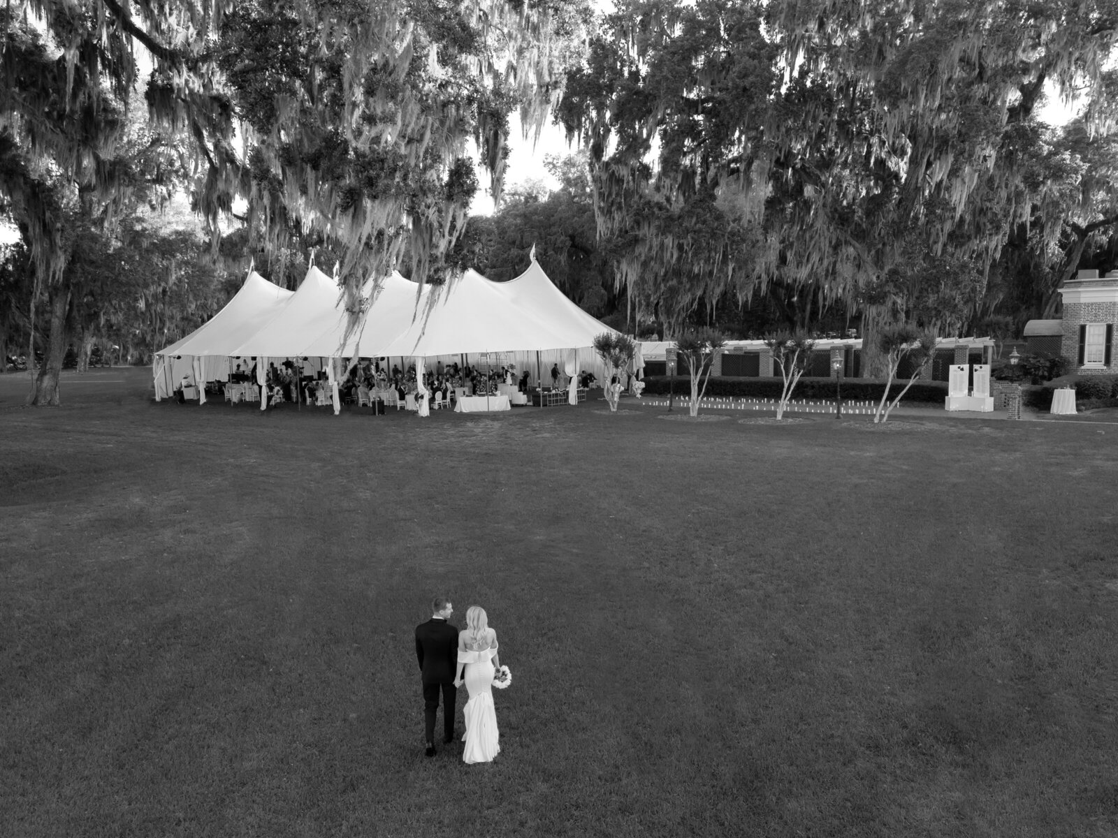 www.hannahforsberg.com-savannah-ford-field-river-club-wedding-photos-atlanta-photographer-5
