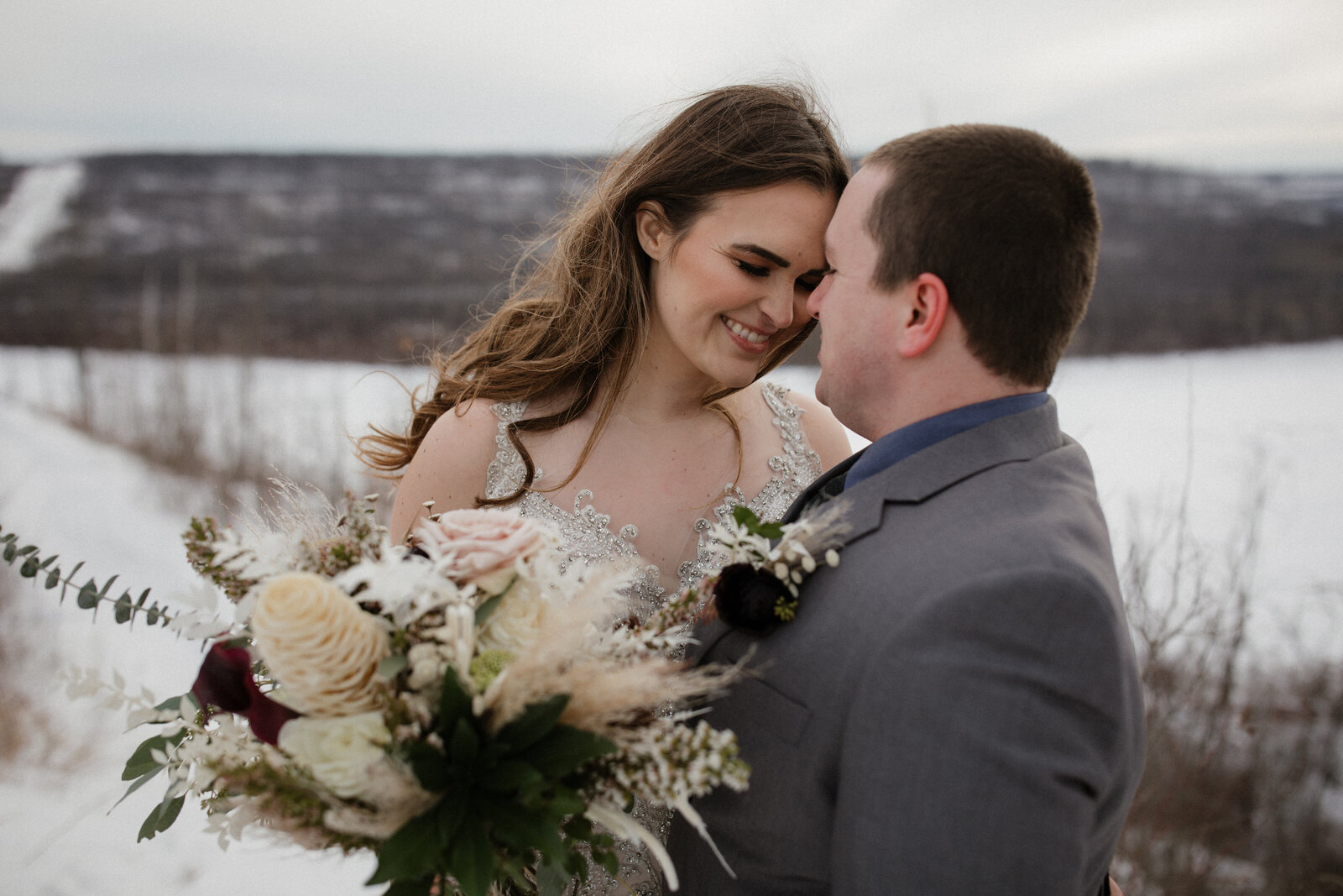 JB Photography - Alberta Romantic Winter Outdoor Elopement-20