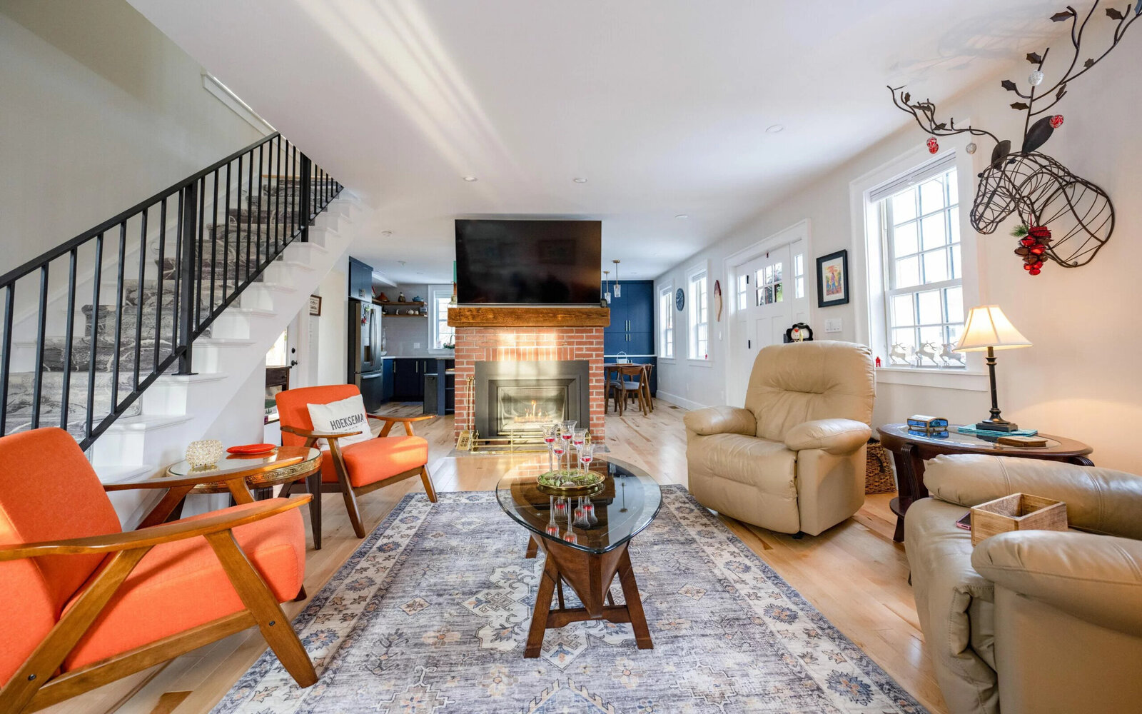 Harbour-Town-Builders-Renovations-Living-Room-3-min-scaled