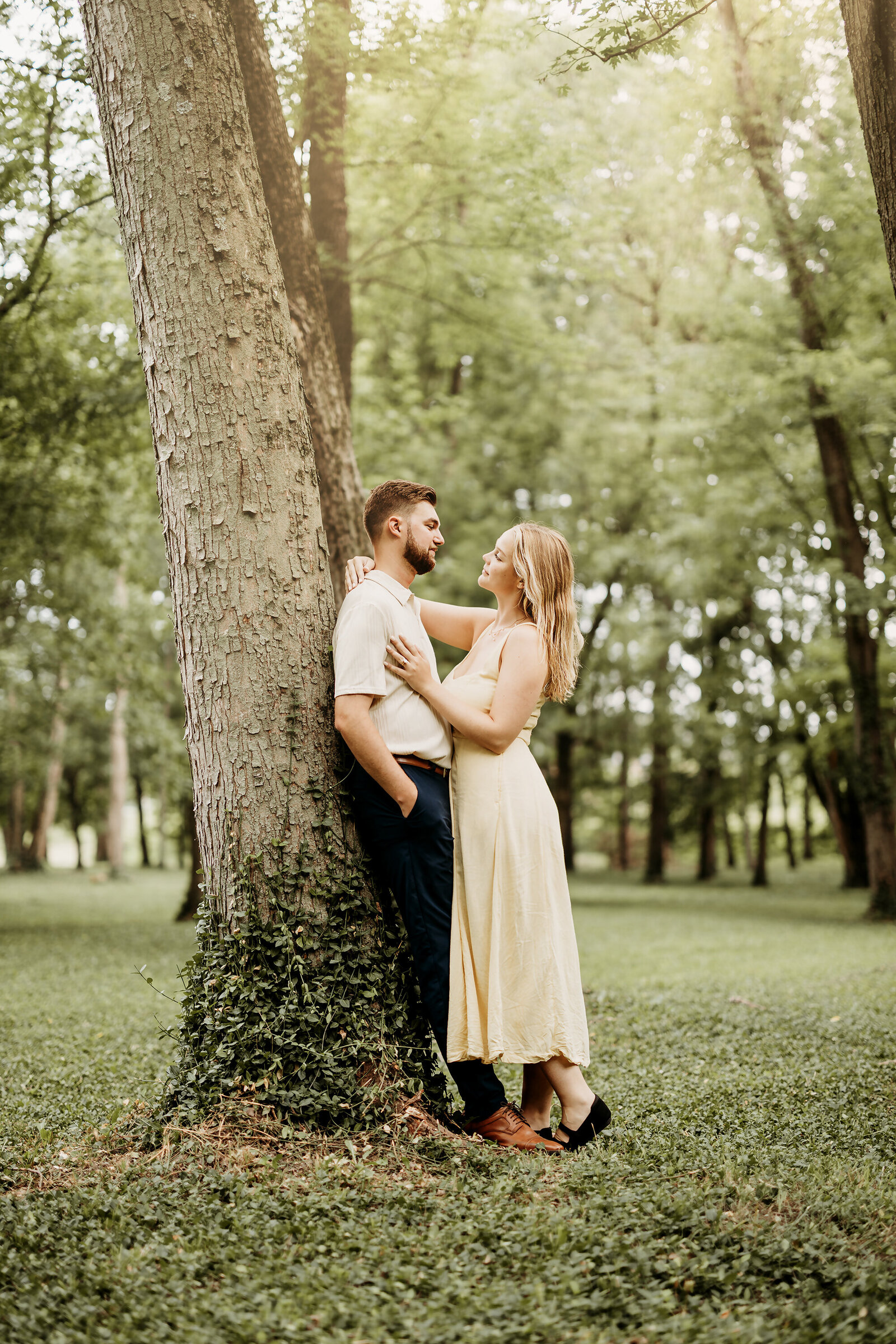 9333-Caleb-Maddie-Engagement-Indianapolis-8x10