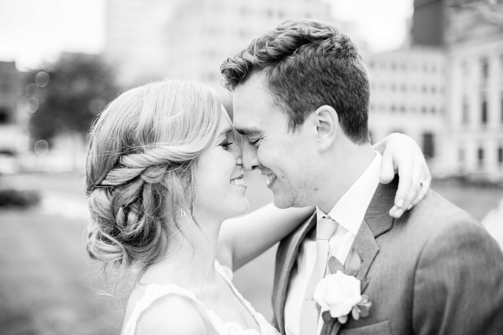 Tyler & Kelsi-Abigail Edmons-Fort Wayne Indiana Wedding Photographer-108