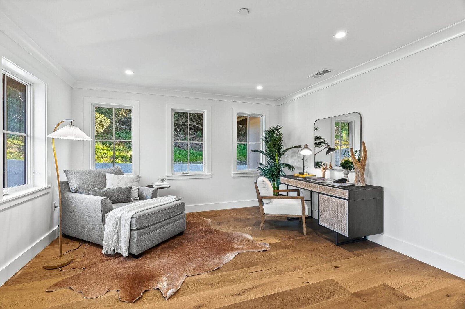 mls25_michael-jimenez-pacifica-real-estate-agent-homes-for-sale-relaxing