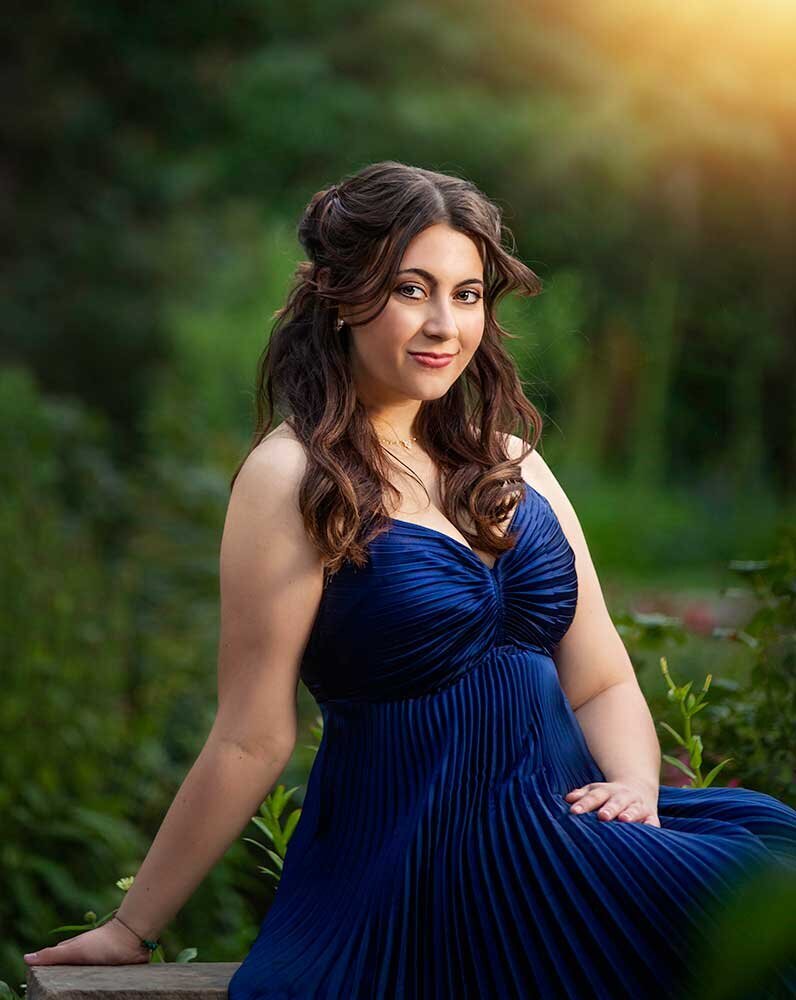 stunning-senior-portrait-girl-brunette-blue-saphhire-dress-elegant-classy-botanical-gardens