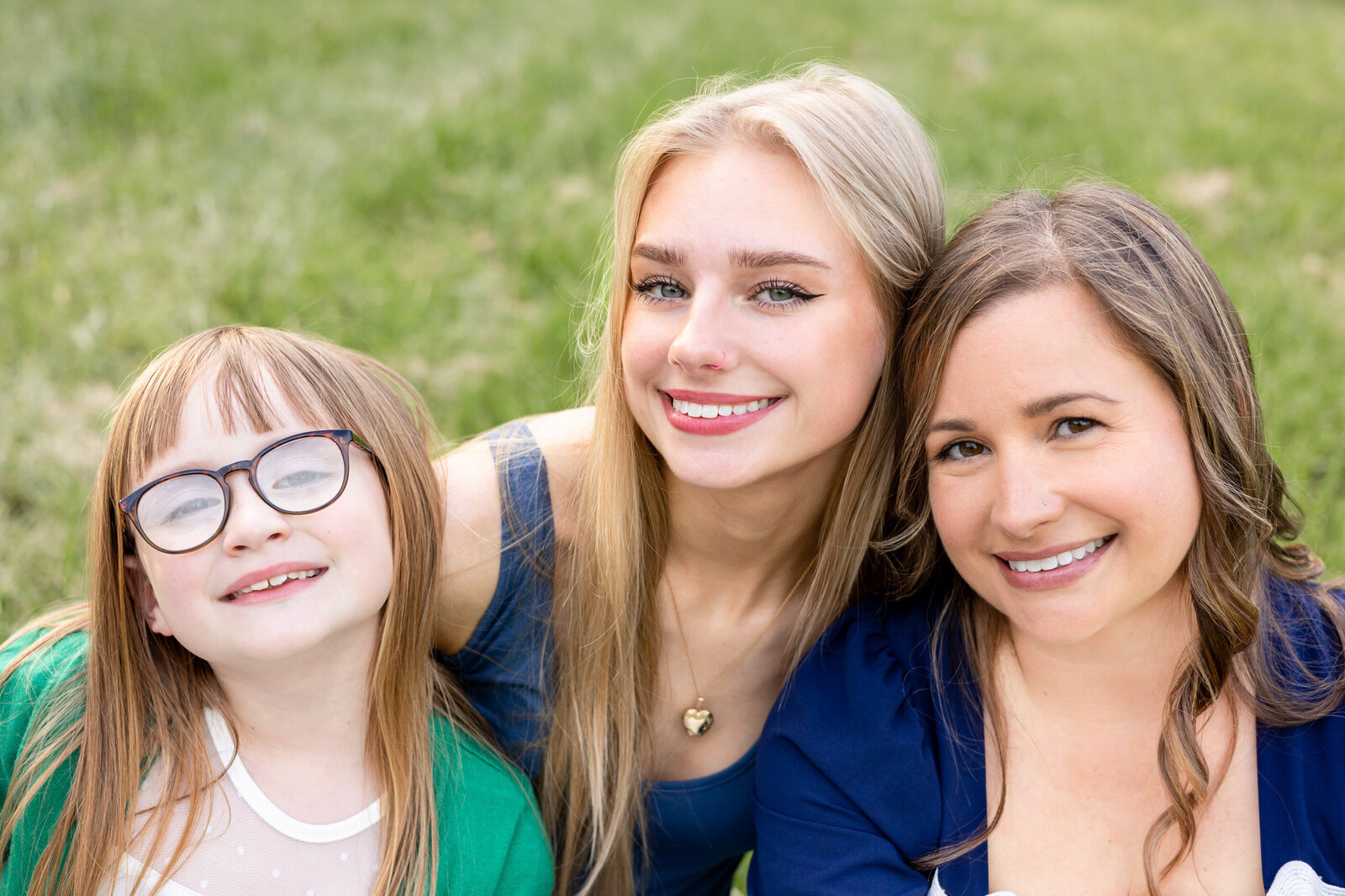 outdoor-family-photography-session-Lexington-KY-photographer