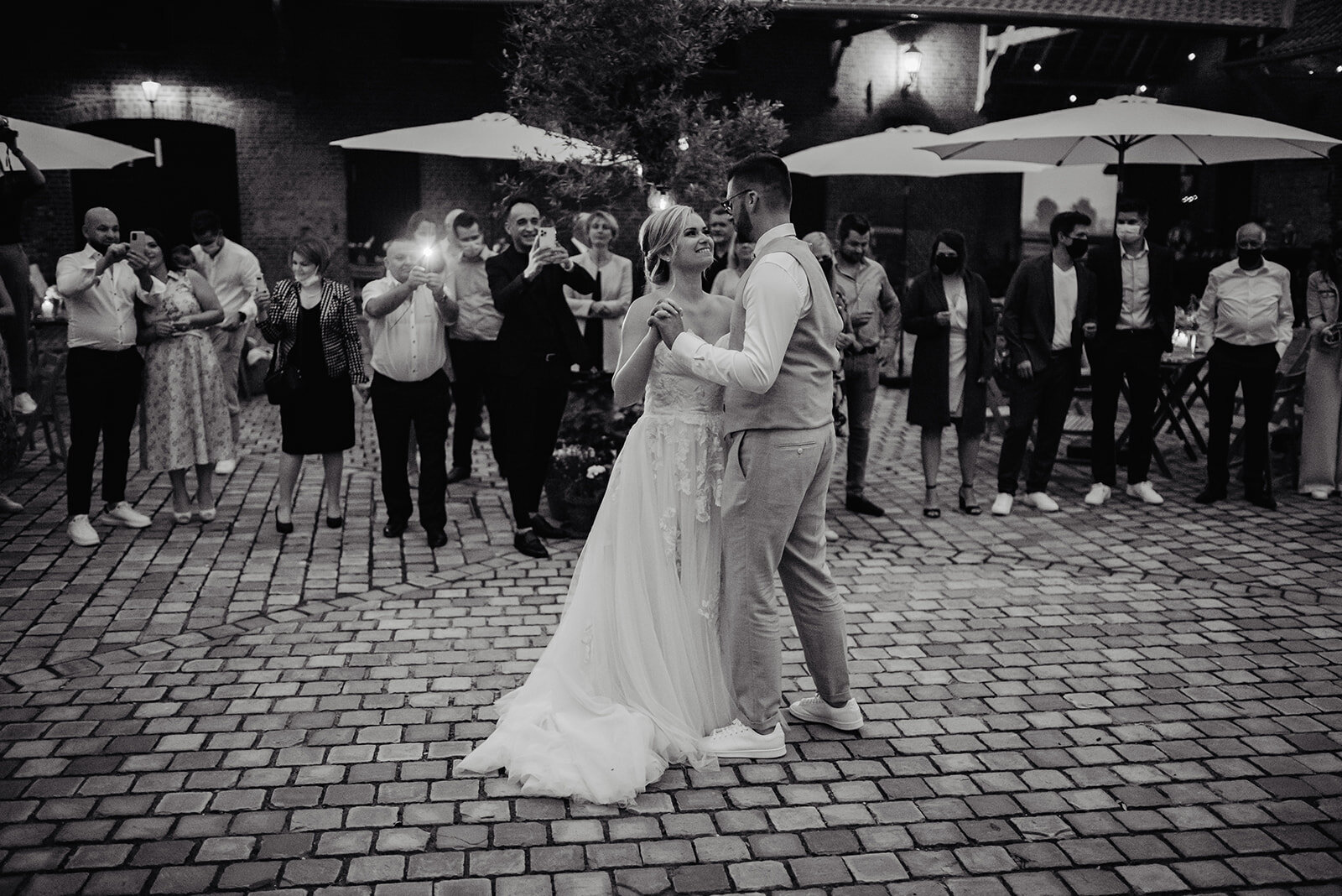 MorganeBallPhotography-Wedding-InekeGlenn-part09-dance-48- 6063