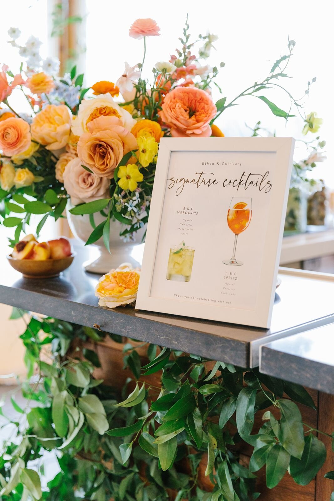 leila-james-events-newport-rhode-island-luxury-wedding-planner-castle-hill-inn-venue-erin-mcginn-wedding-photographer-bright-florals-CH0520 copy