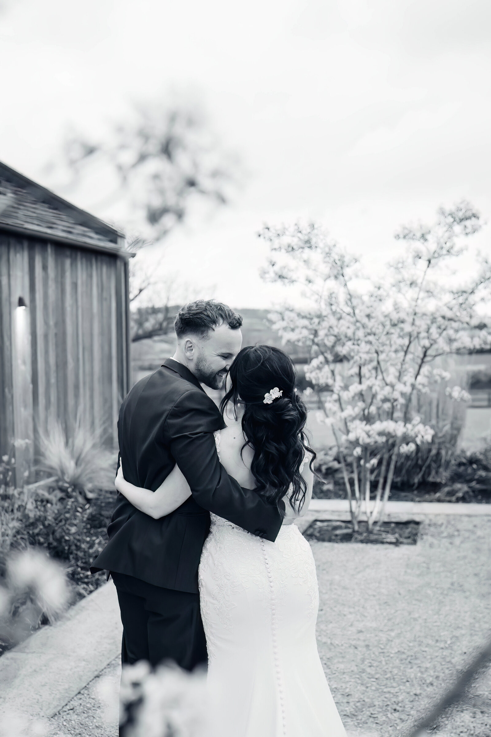 yard-sCotswold-hyde-house-summer-wedding