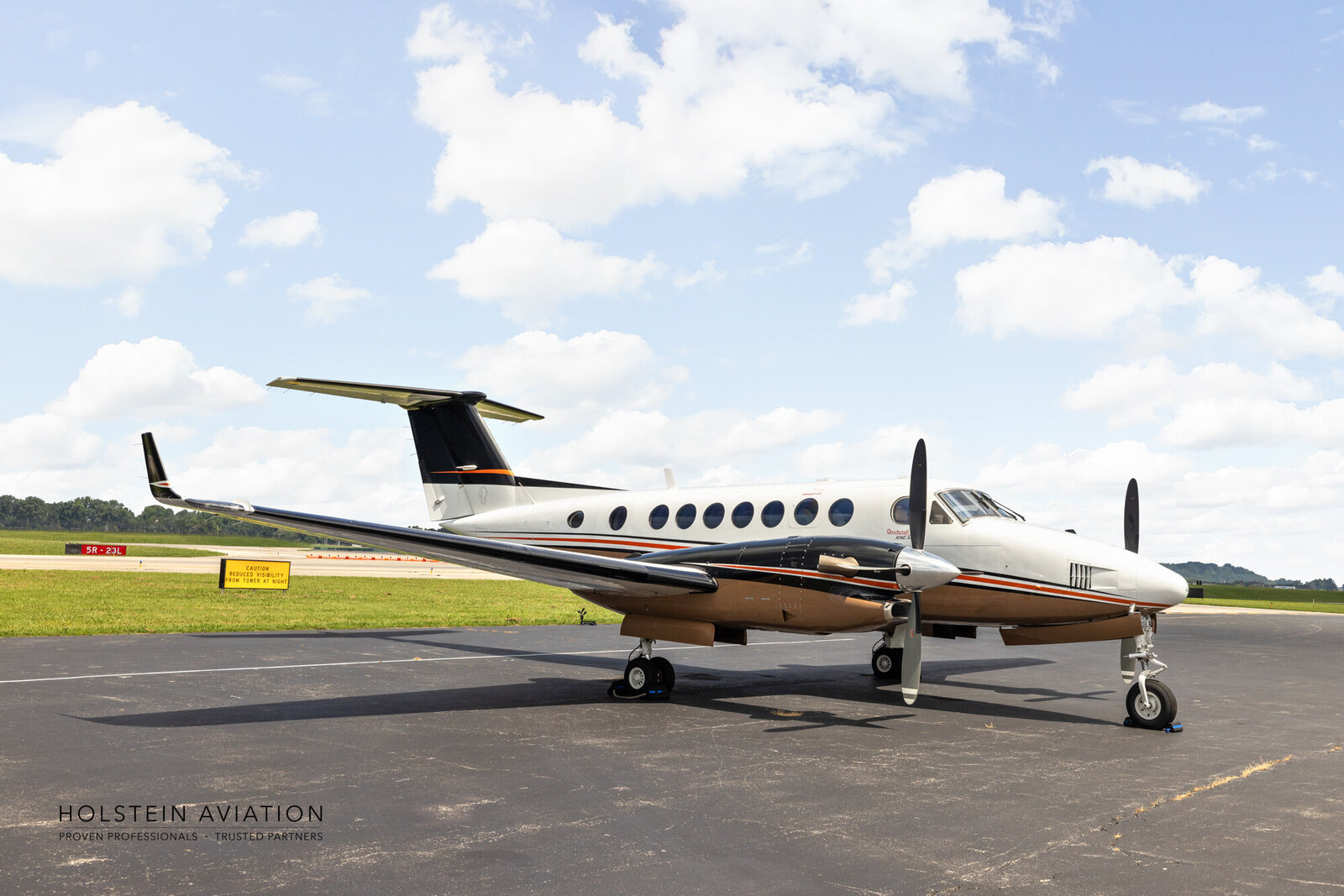 KingAir350 N427BC Watermark-27