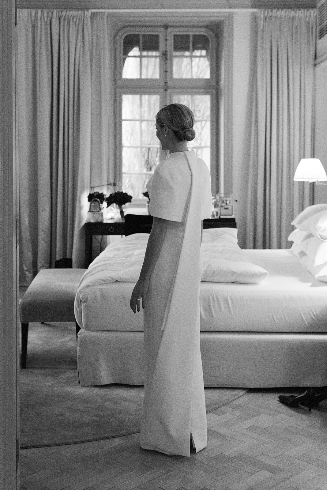 Destination Wedding Photographer Stockholm Anna Lundgren Winter City Wedding at Diplomat, Hedvig Eleonora Church, Dramaten and Teatergrillen Stockholm Sweden_07