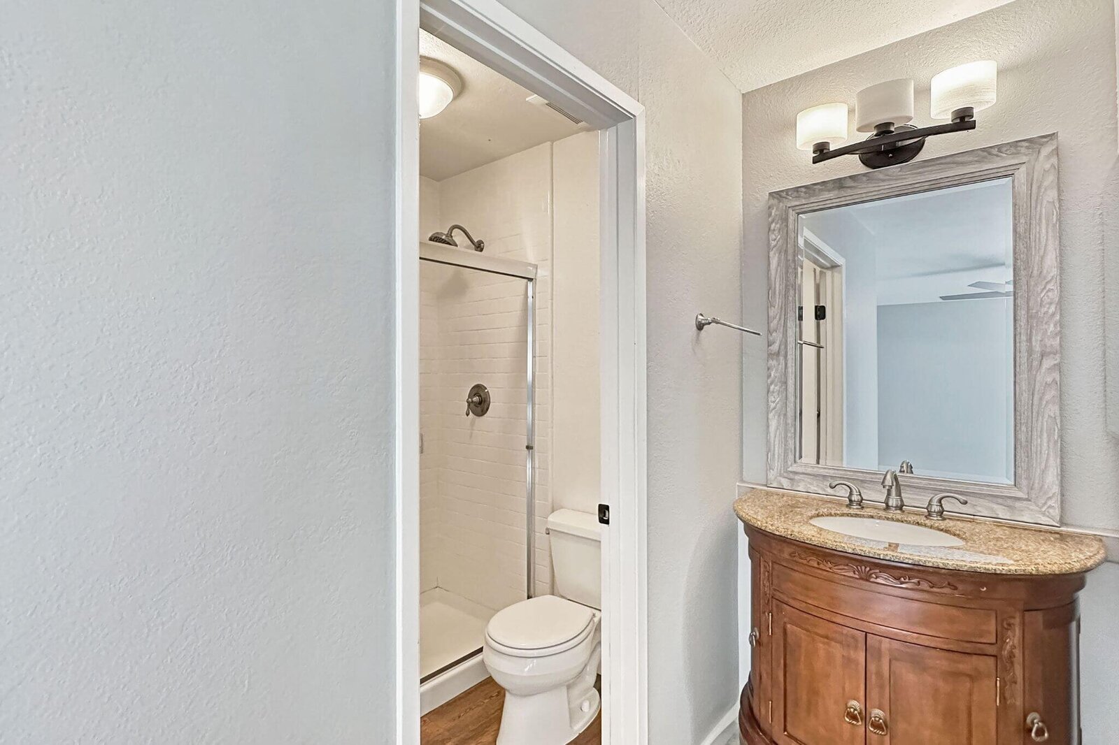 mls11_michael-jimenez-pacifica-real-estate-agent-homes-for-sale-primary-bedroom-redfin-top-agent