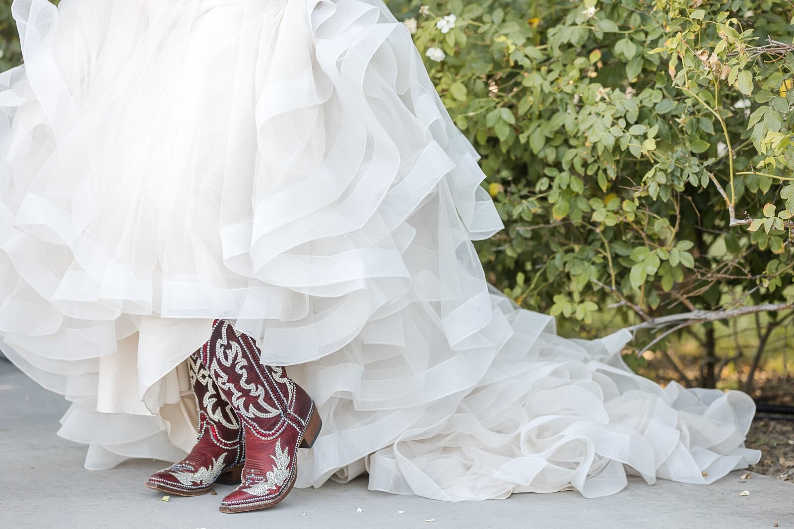 Phoenix-Wedding-Photographer-and-Videographer-Venue-at-the-Grove-VATG-1235