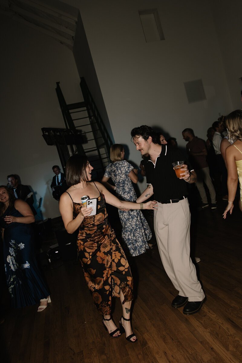 wedding dancing by idaho wedding photography Erica Rochelle