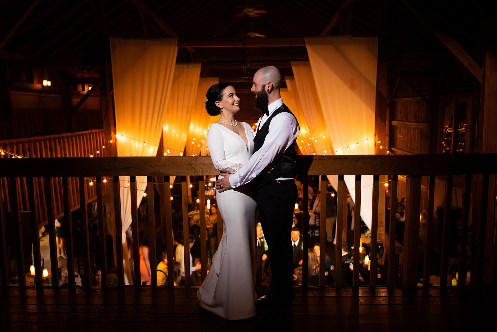 barns-at-wesleyan-hills-wedding-photos-2