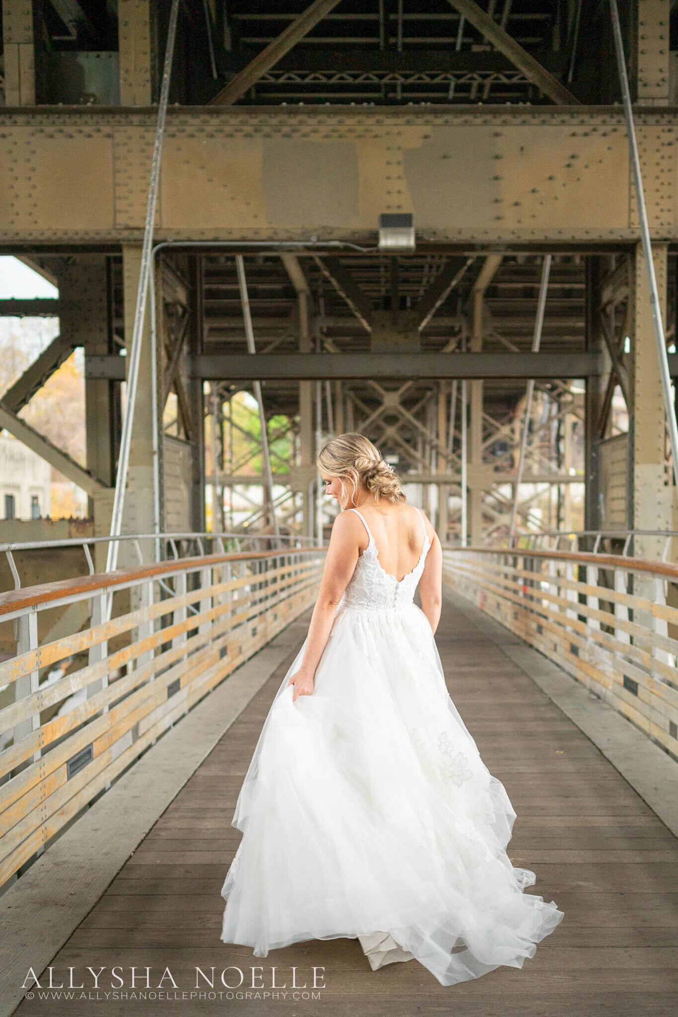 Wedding-at-The-Factory-on-Barclay-in-Milwaukee-0576