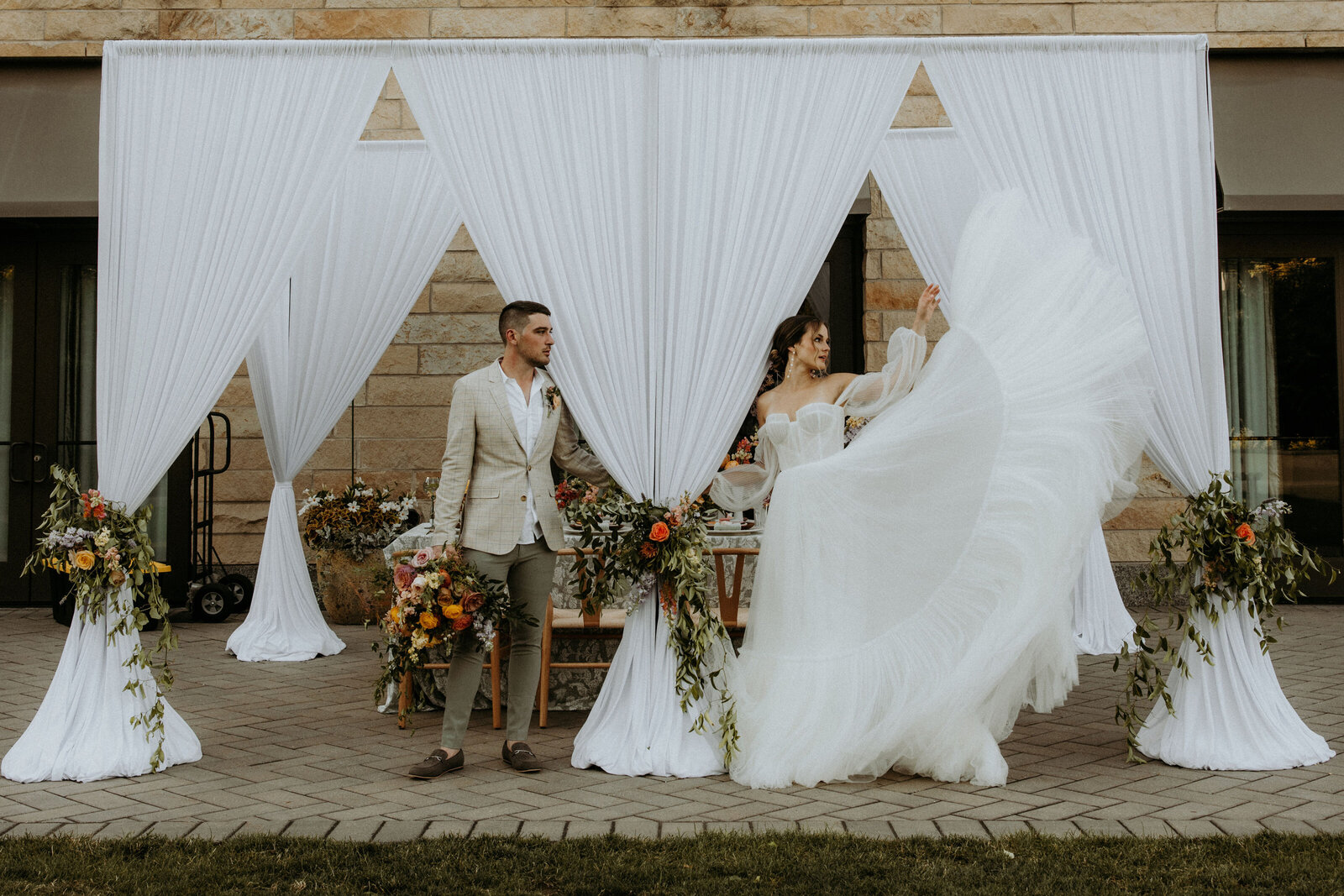 Tent draping and lighting_ezoccasions