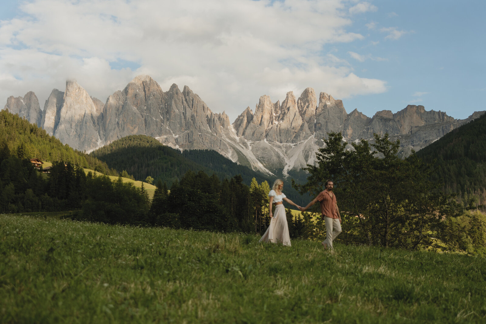 2024-Iasis-Kennedy-Photography-Dolomites-Italian-Alps-Elopement-Engagement-Photographer-26 (1)