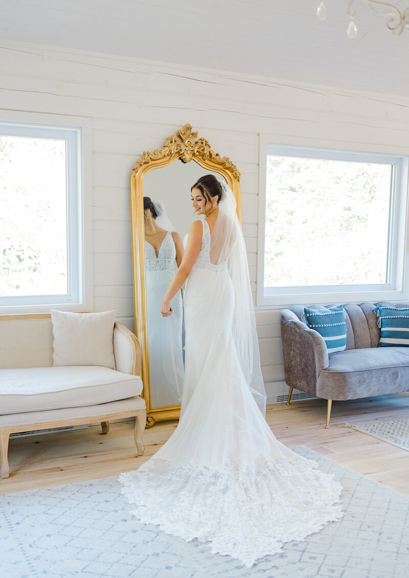 Le Belvédère Weddings | lynsey-andrew-le-belvedere-sept-wedding-grey-loft-studio-2022-162