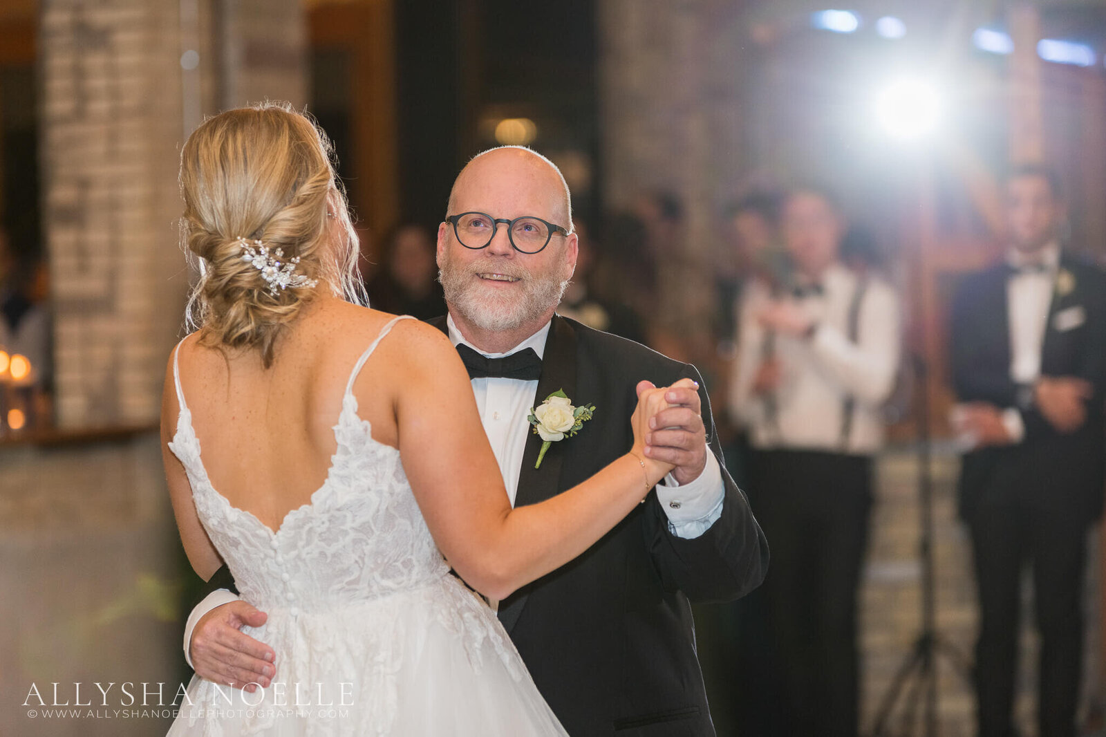 Wedding-at-The-Factory-on-Barclay-in-Milwaukee-1082