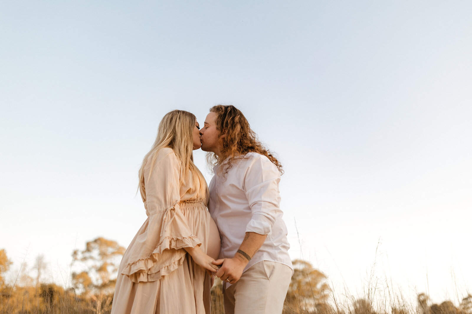 expecting-mama-outdoor-session-hills-district