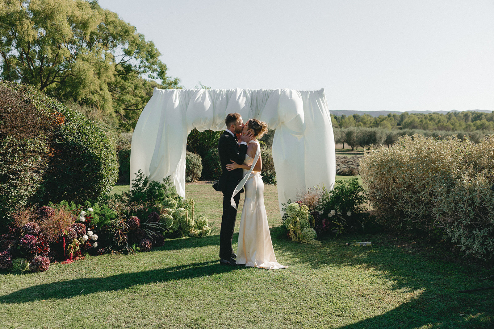 La mas de la rose wedding photographer france -Emma Wilder Photography-211
