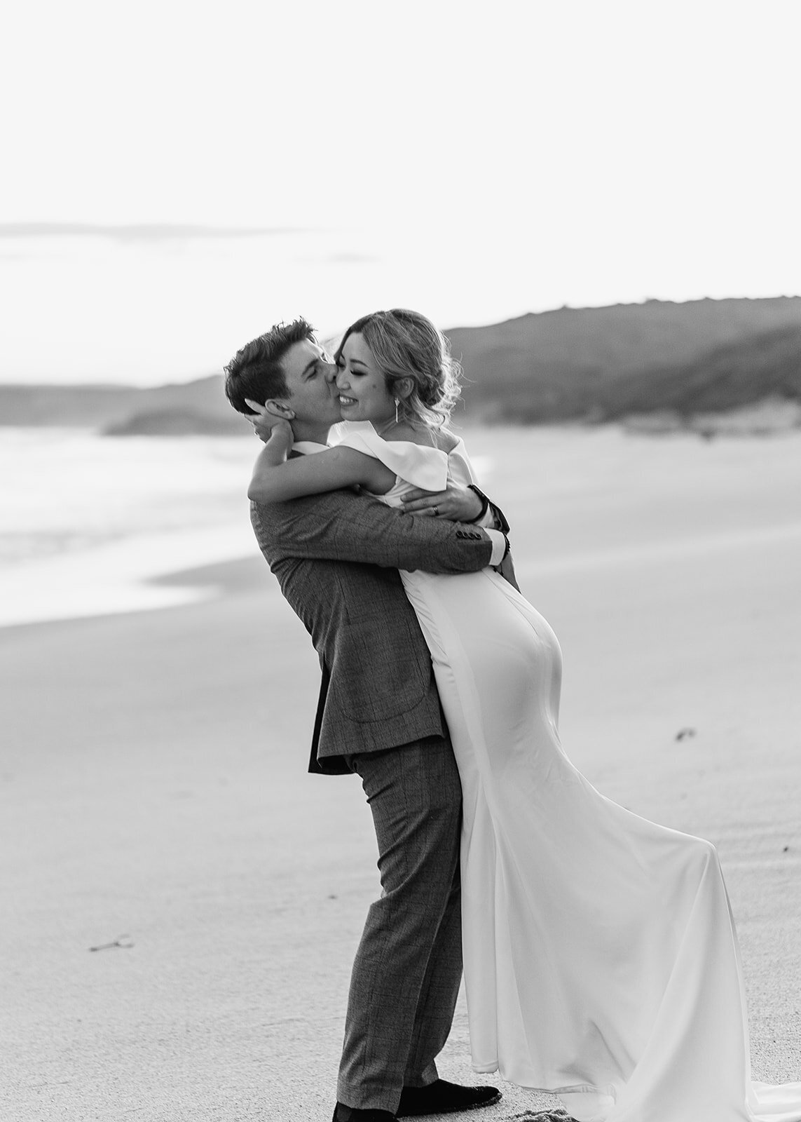 Linh&Mike-Coast&Pines-275