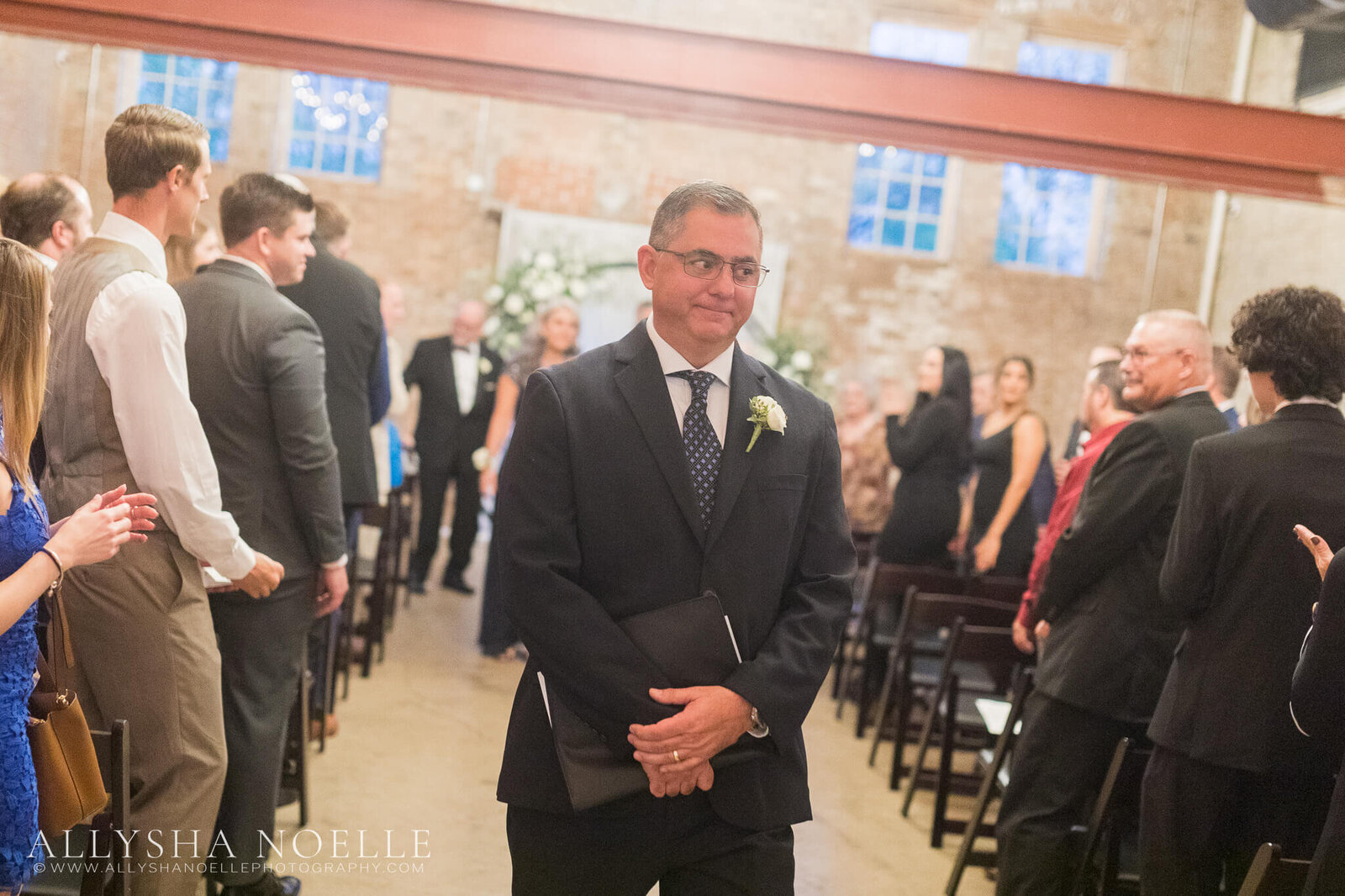 Wedding-at-The-Factory-on-Barclay-in-Milwaukee-0860