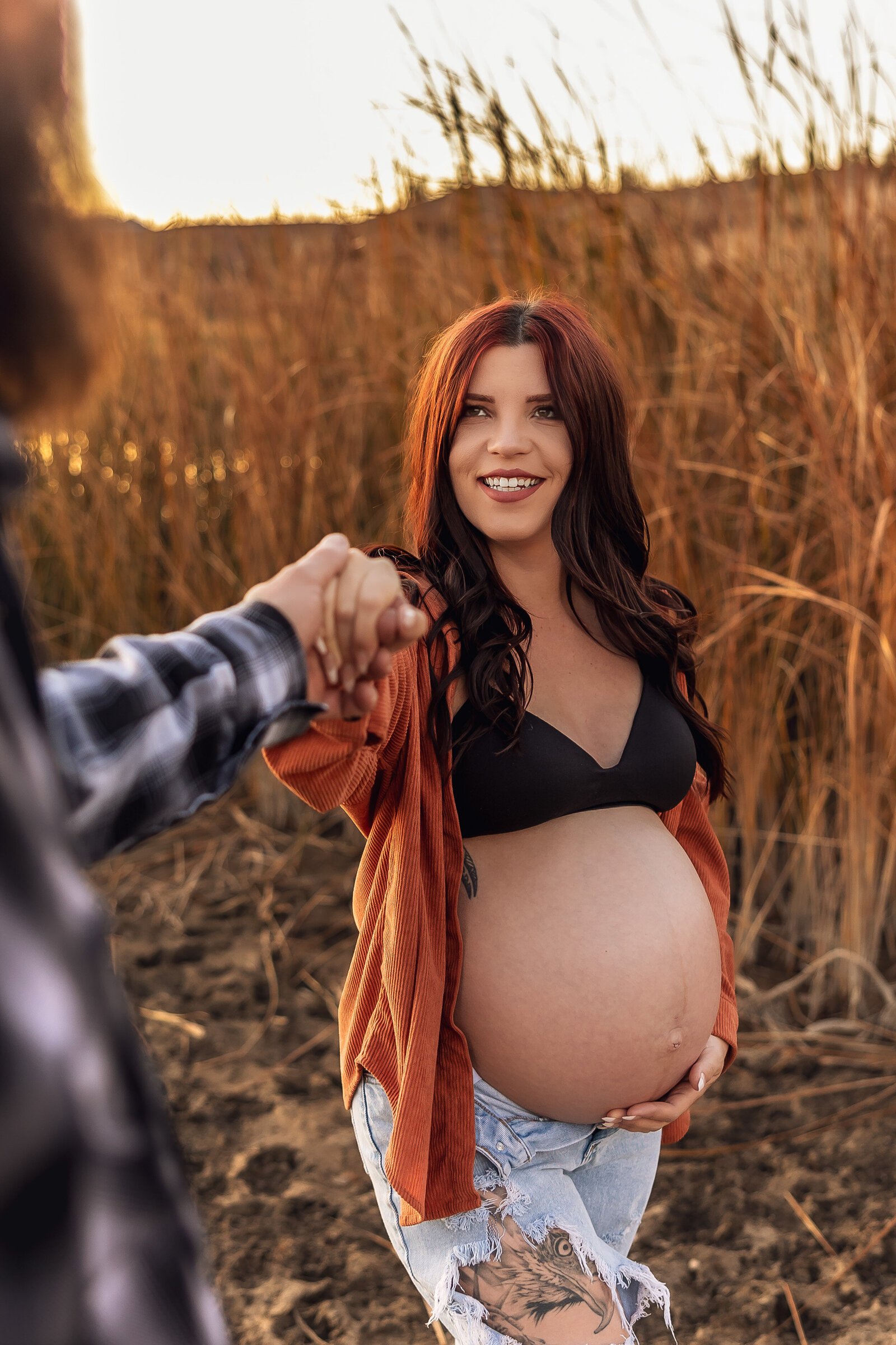 Elona Shea Photography_Lake Havasu_Maternity_Castle rock bay_