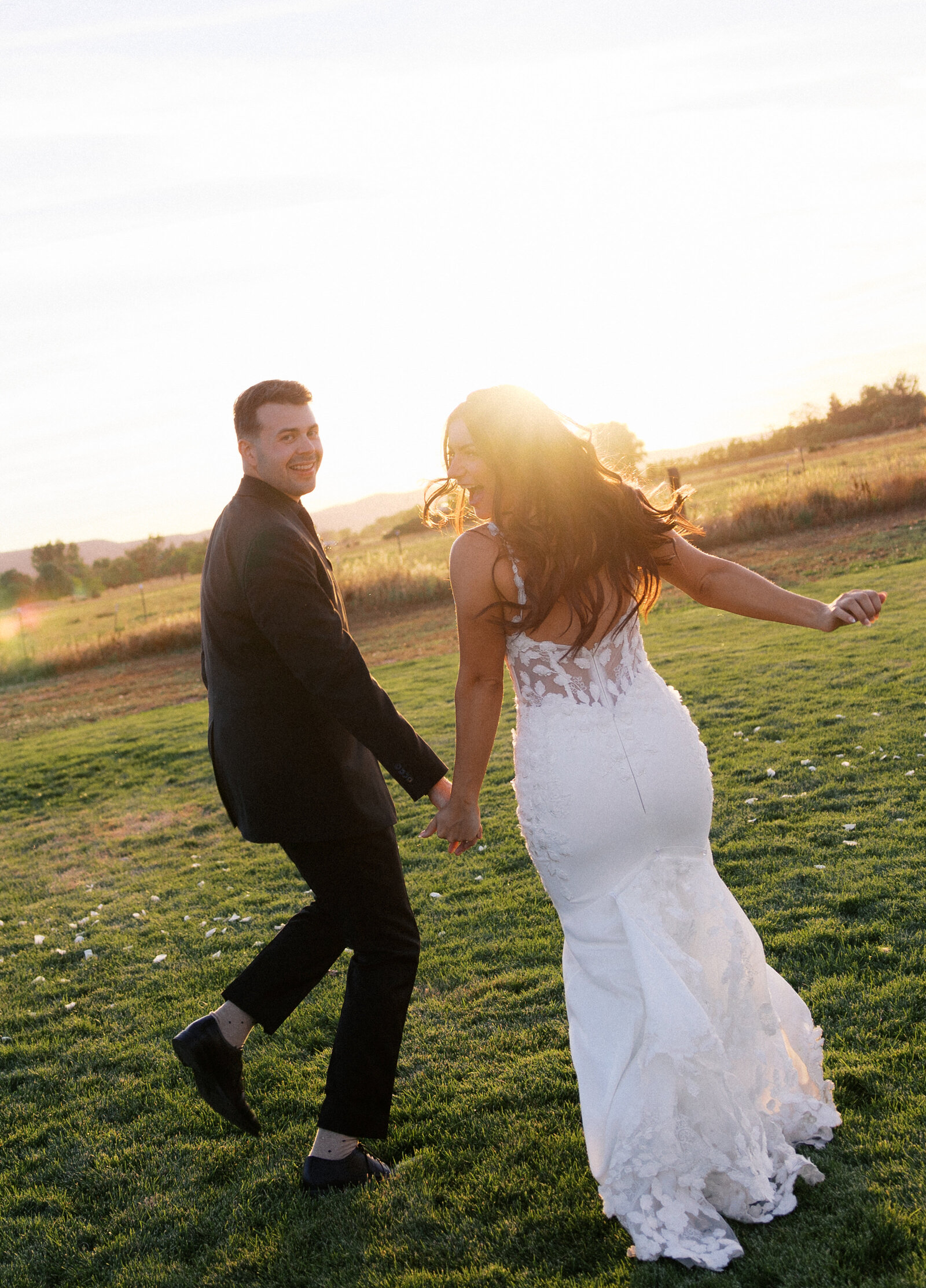 september-wedding-emmett-idaho-autumn-summer-black-tie-kayla-lucio-photo-castaneda-sunset-8
