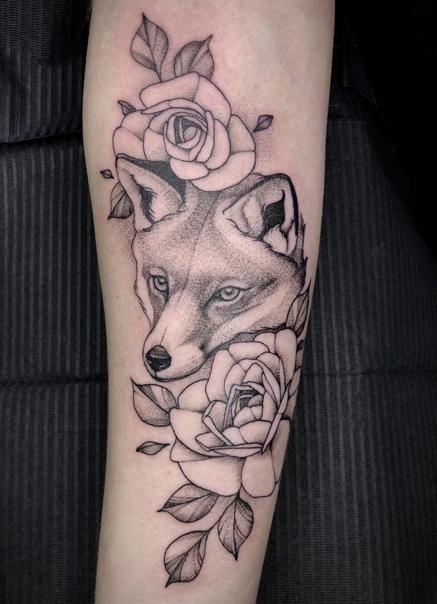 beccsla-rebecca-knutsson-tatuerare-i-bastad-artcore-tattoo-tatuerare-black-grey-tatuering-1