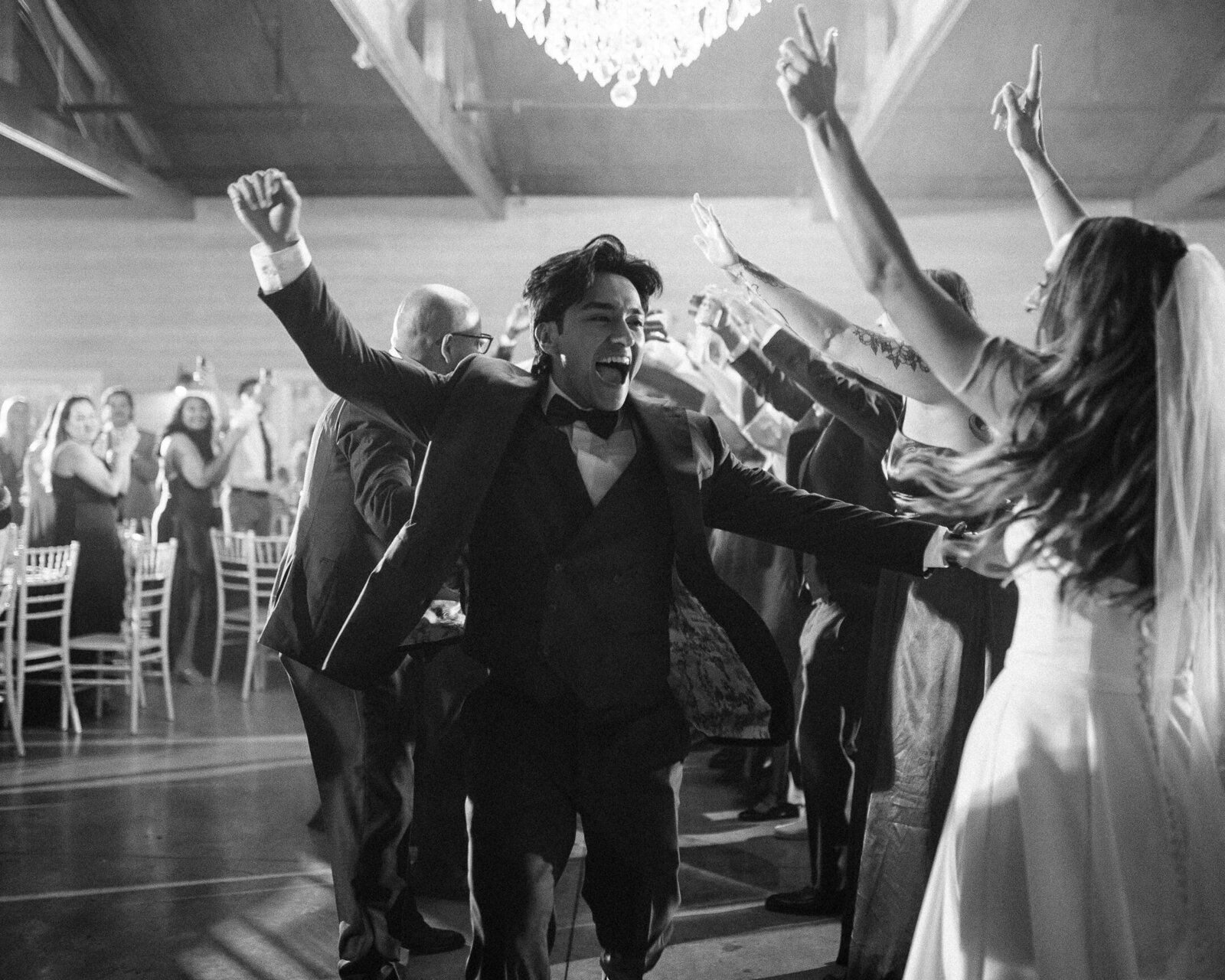 Saenz The Farmhouse KC Event Venue Wedding325