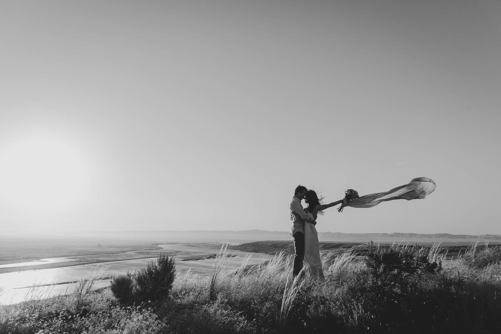 epic-desert-engagement-session-luma-weddings-57