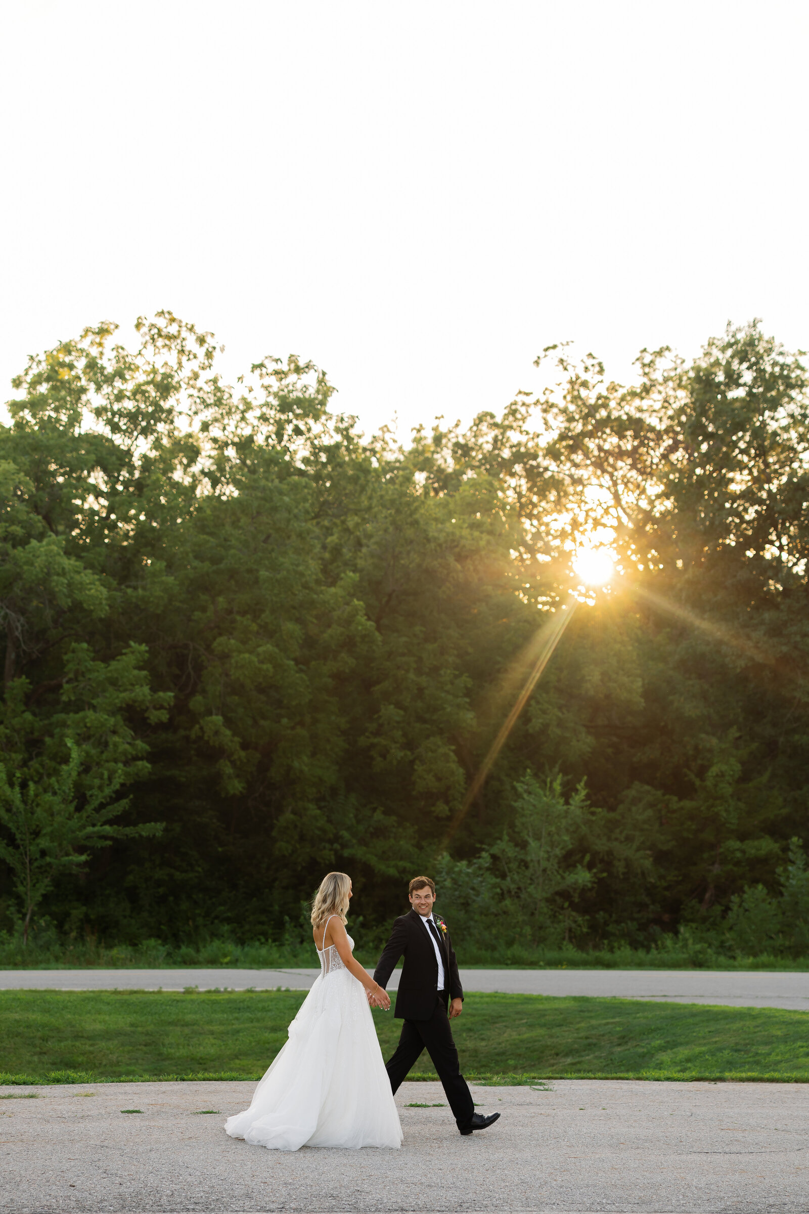 Alex-McCrary-Photography-Mary-Seth-Wedding-Bella-Sala-Event-Center-Tiffin-Iowa-36