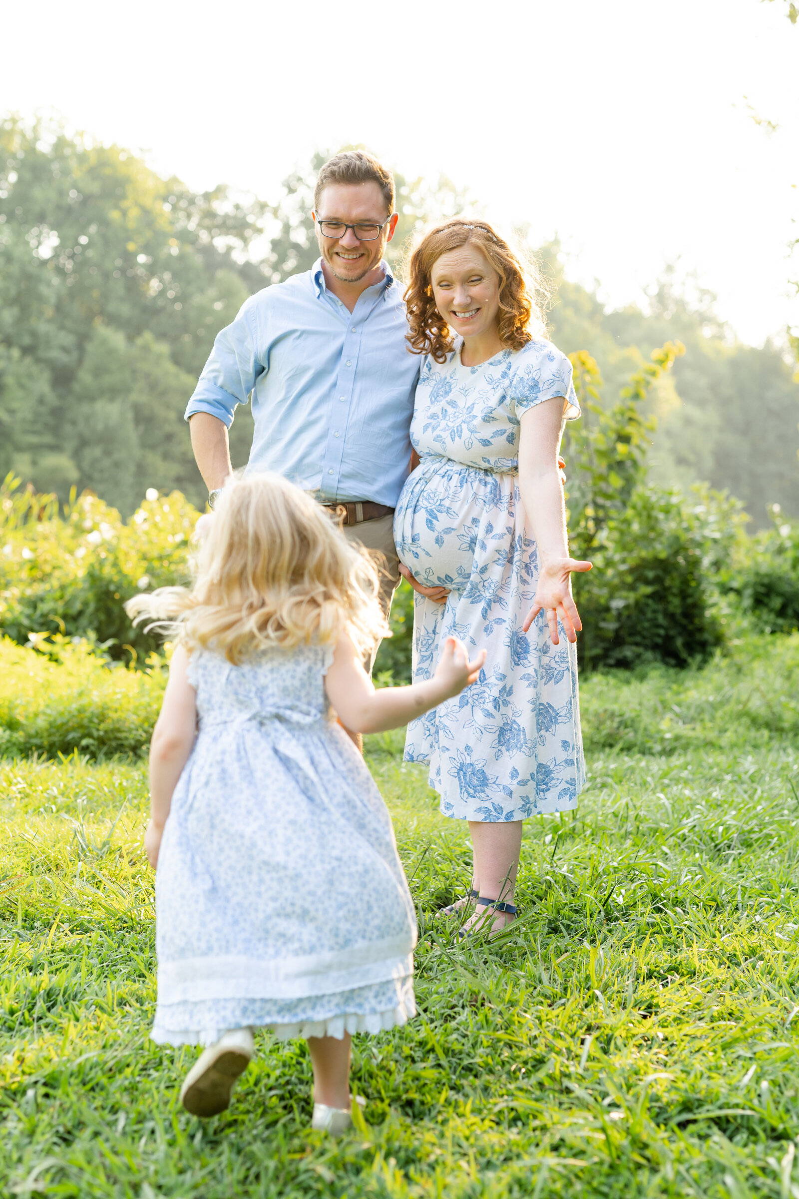 Light and Vibrant Summer Maternity Session at park  in Reston Virginia by Megan Hollada Photography - Northern Virginia Maternity Photographer