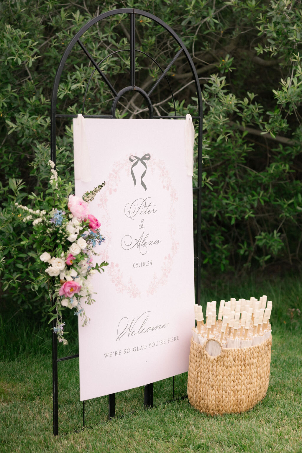 vineyard-wedding-welcome-sign