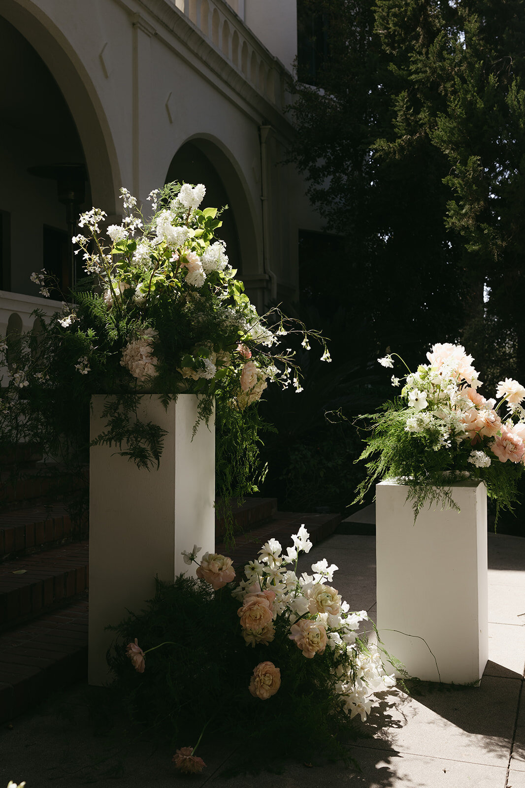 Fall Los Angeles wedding at The Bel Air Bay Club.