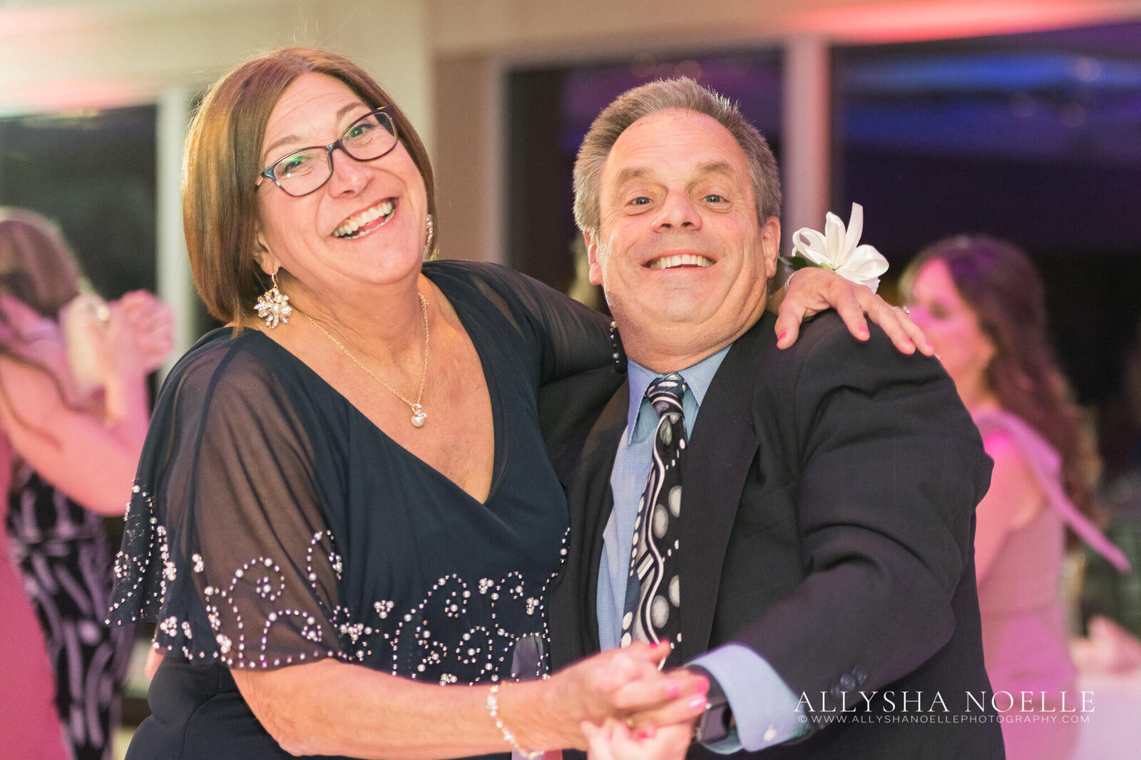 Wedding-at-River-Club-of-Mequon-907