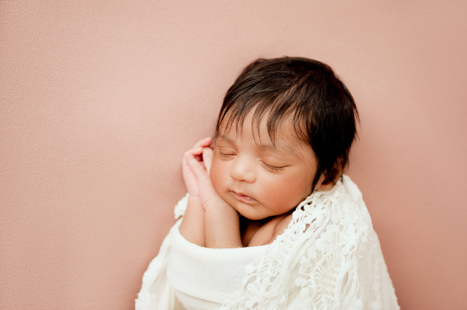 Minnesota Newborn Photographer -  Nicole Hollenkamp - Central Minnesota