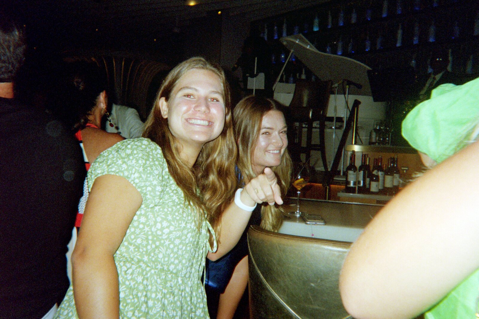 BAHAMAS JULIA+C PIANO