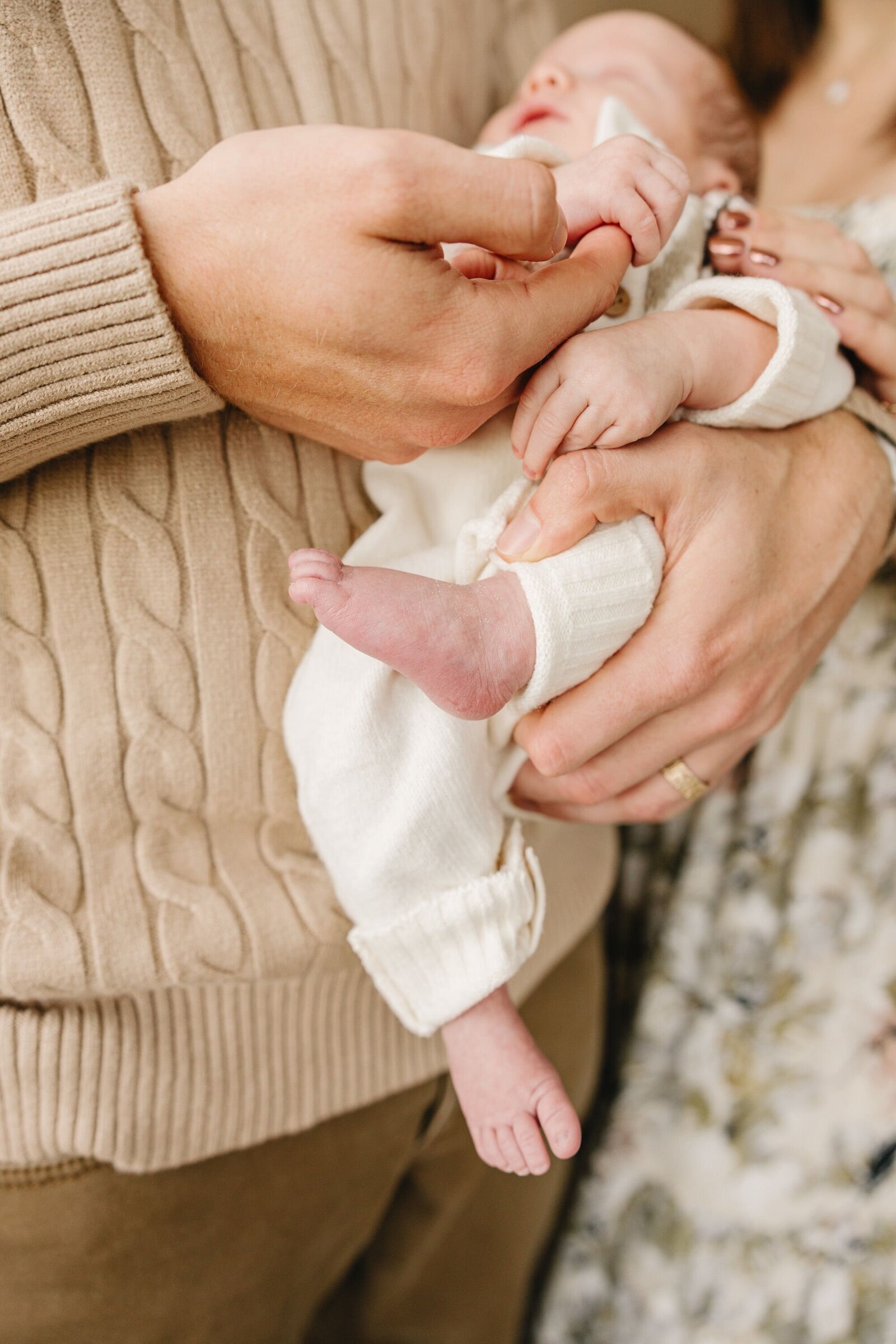 NEWBORN FAMILY REGIE ANN WITH KYLEE ANN STUDIOS0013