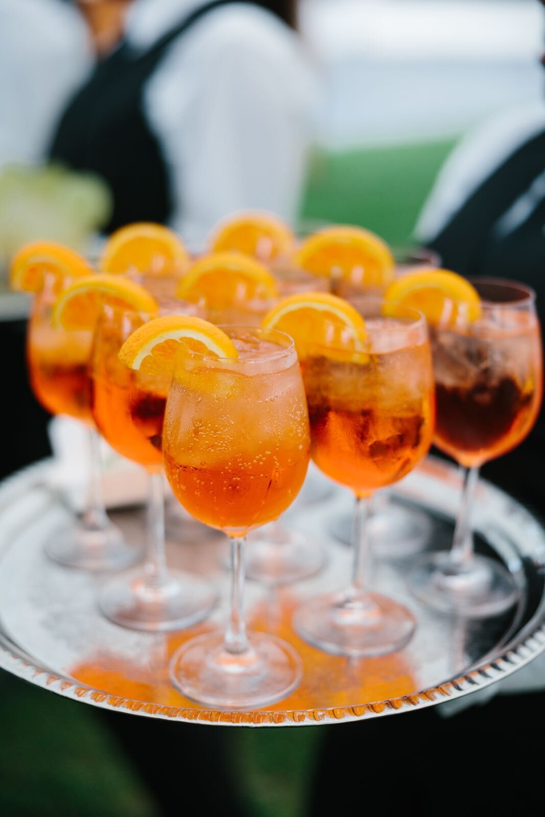 leila-james-events-newport-rhode-island-luxury-wedding-planner-castle-hill-inn-venue-erin-mcginn-wedding-photographer-bright-florals-CH0925 copy