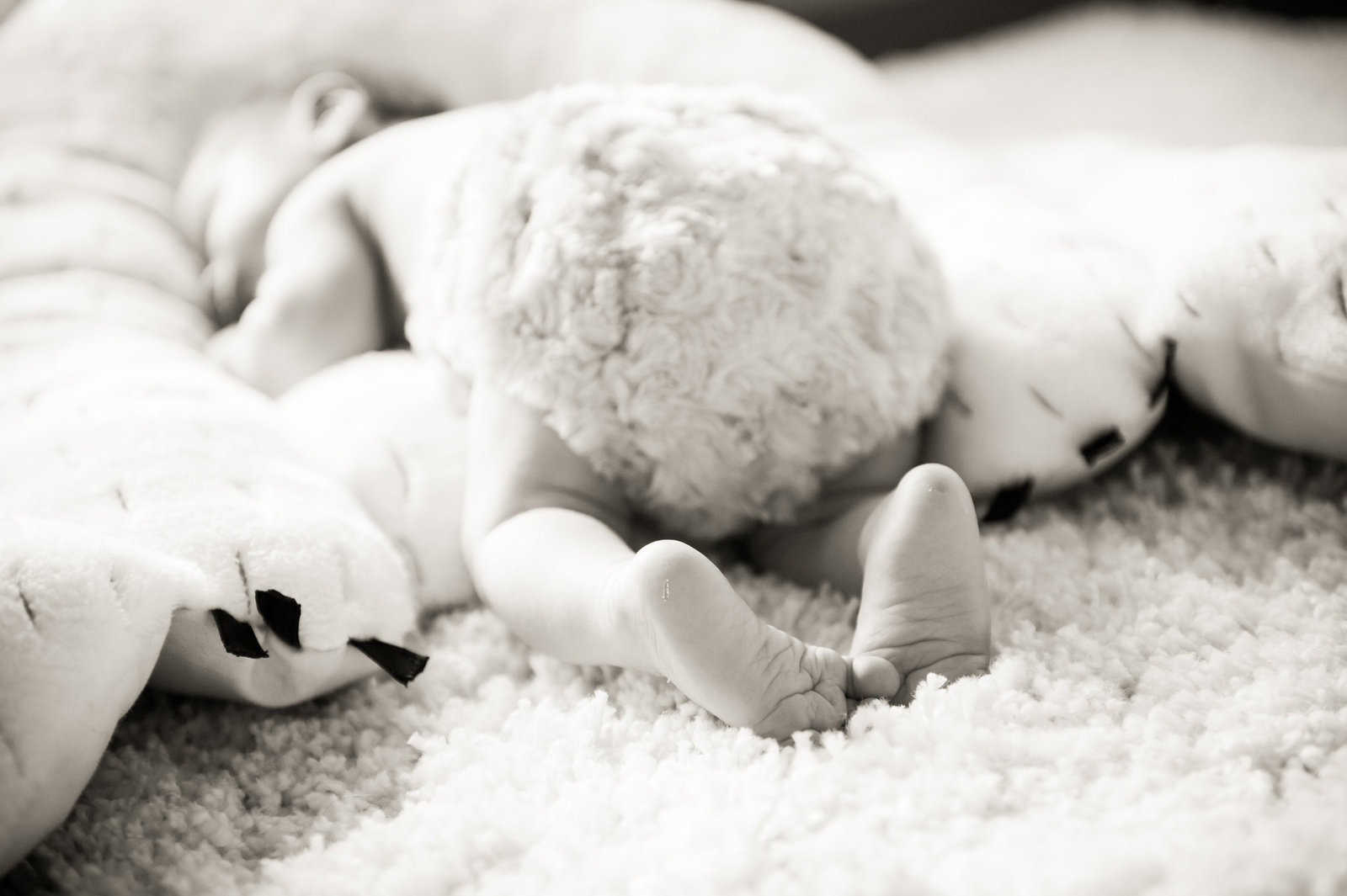 180308.AngelaGarbotPhotography.Chicago.Newborn.DanielsFamily.027-SHOWIT