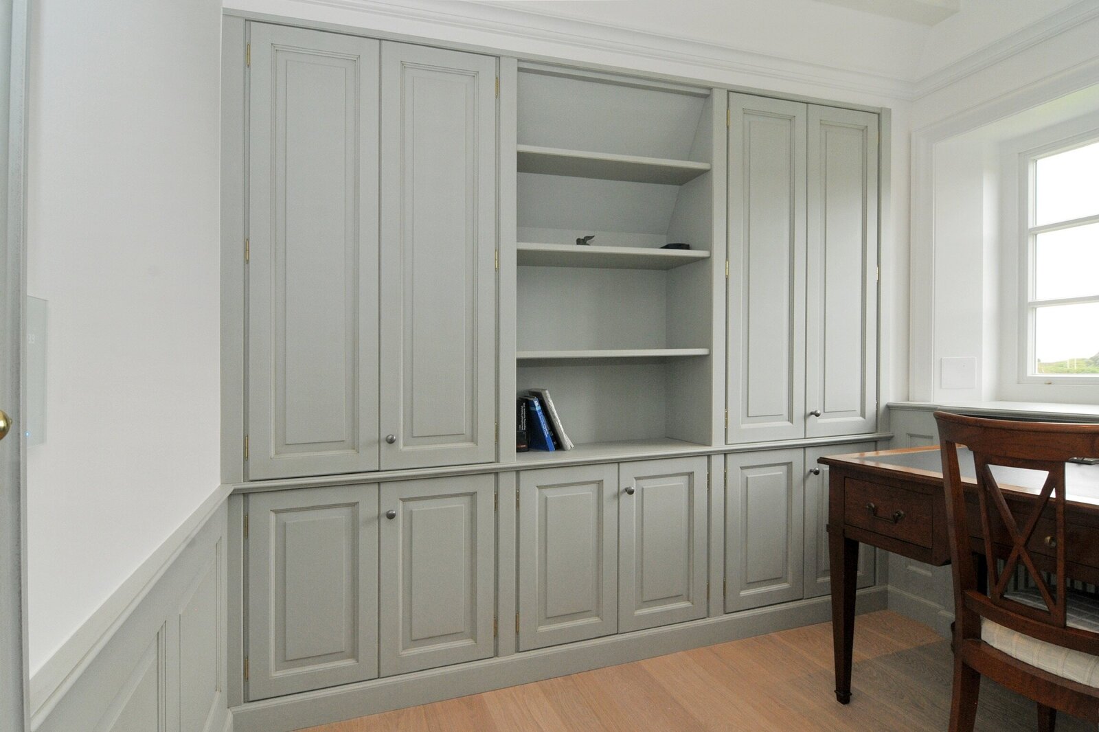 Wohnen-und-Schlafen-arbeitszimmer-einbauschraenke