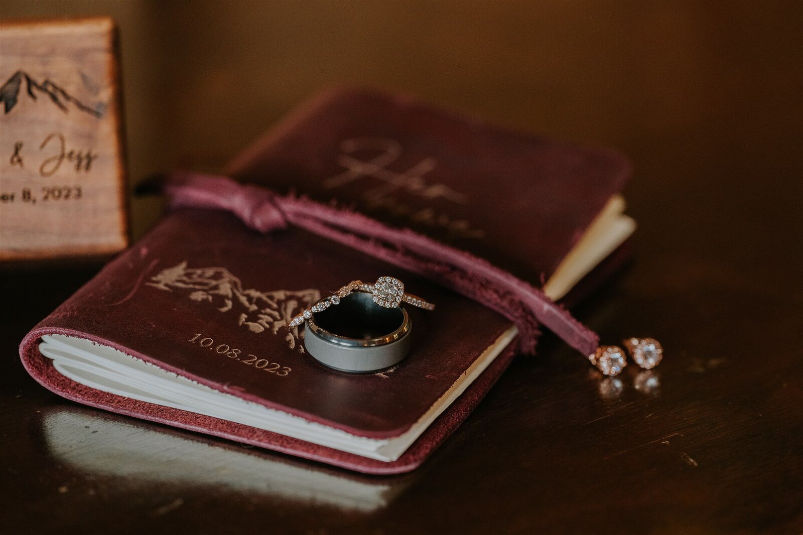 vow-book-ring-red