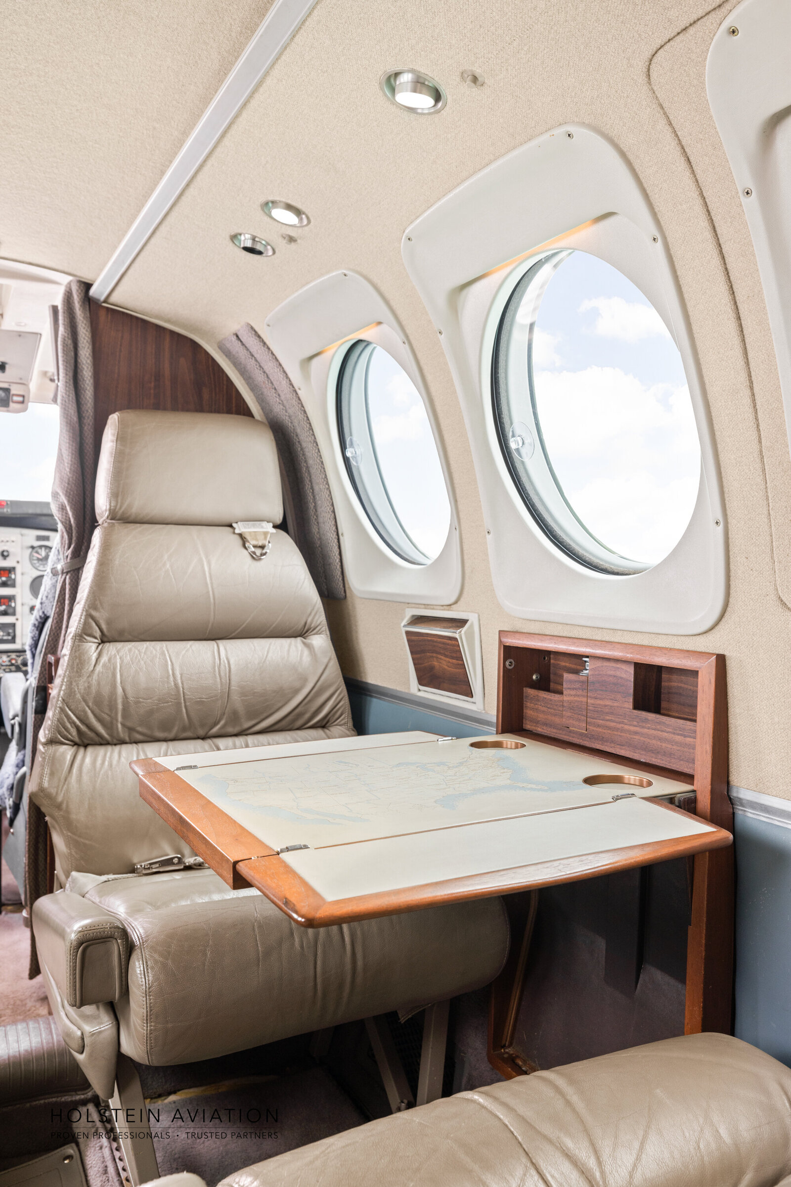 KingAir C90B Watermark-7
